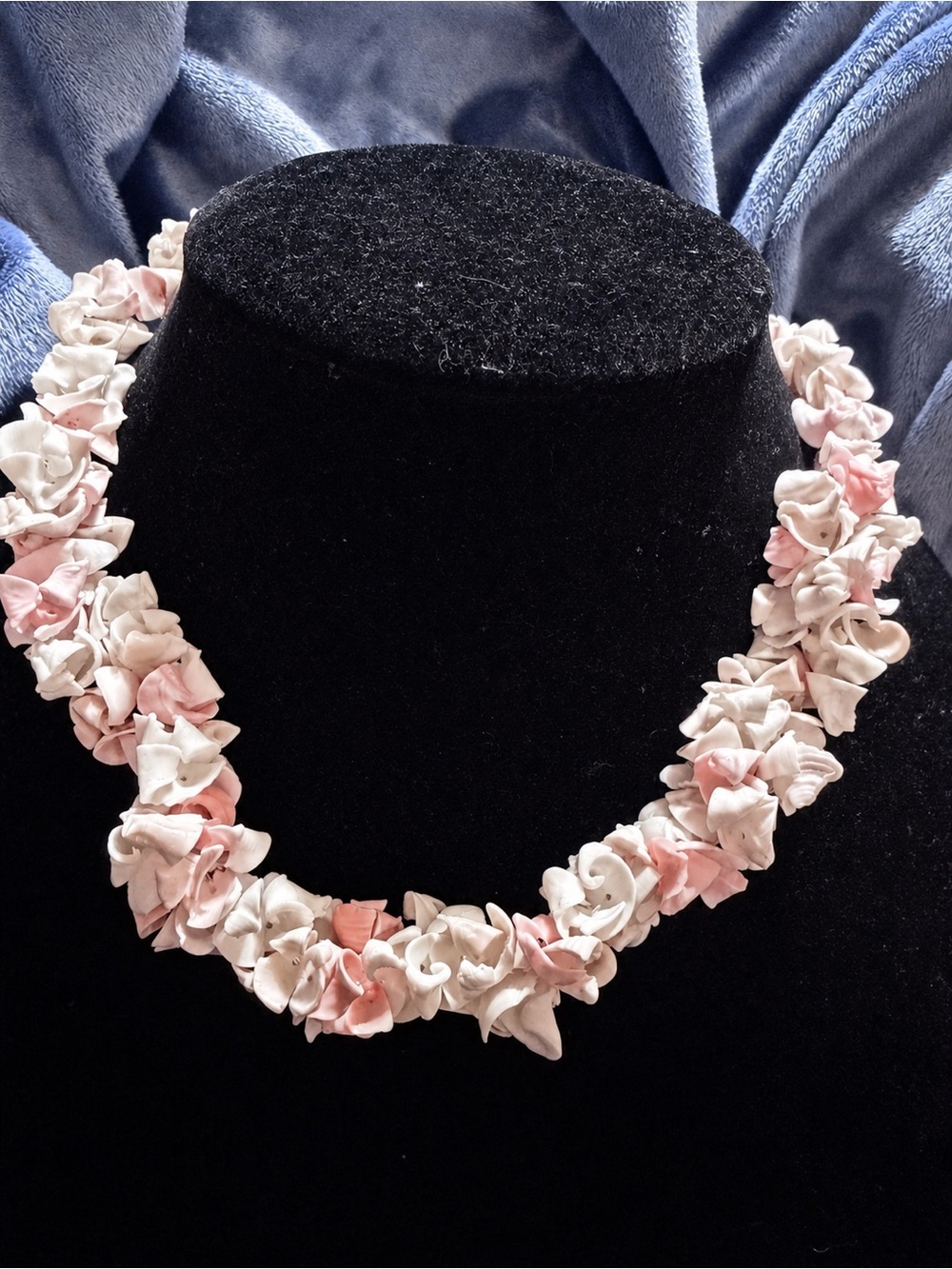 Vintage Lucite Floral Necklace PeachPink Cream Flower Lei Statement Chunky Retro